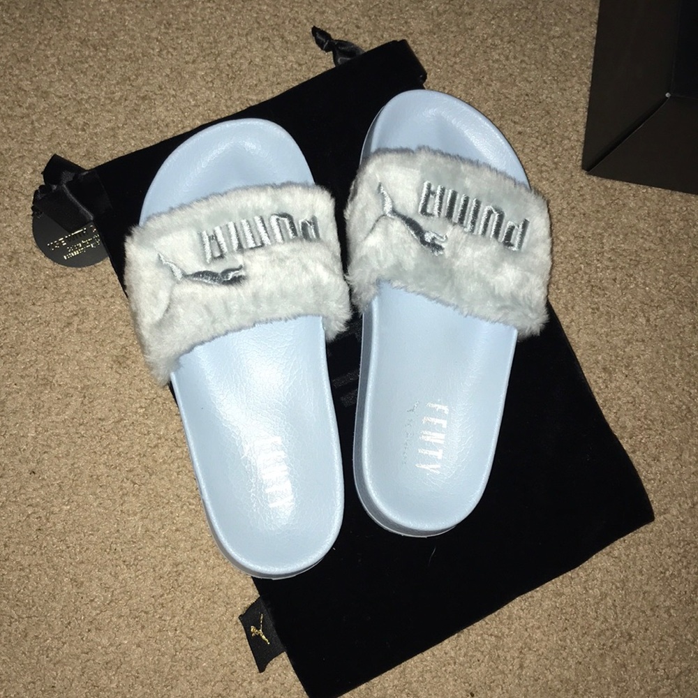 🔹Brand new fenty slides🔹